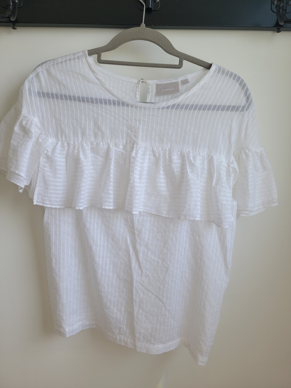 Inwear White Ruffle Lightweight Flutter-Sleeve Blouse Top